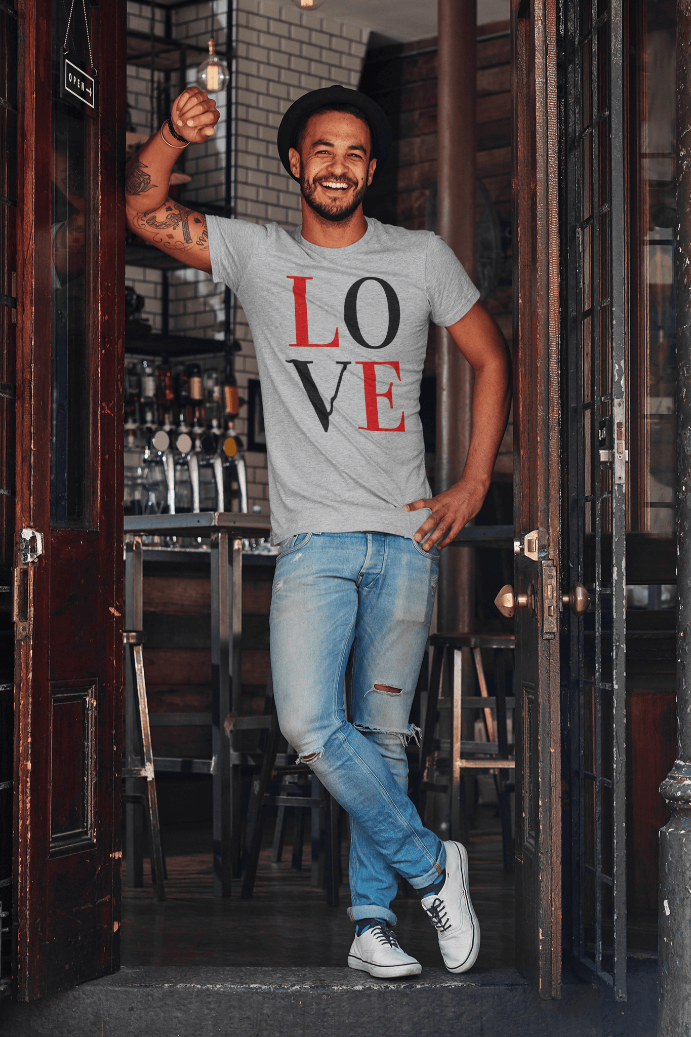 love sign softstyle tee